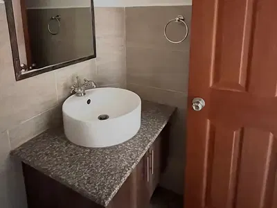 Executive 2 Bedroom En-Suite Apartment with DSQ — Kilimani, Nairobi