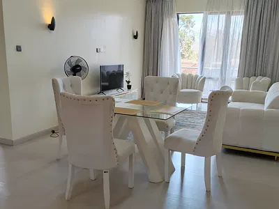 An Elegant Spacious 2 Bedrooms Fully Furnished and Serviced — Westlands, Nairobi
