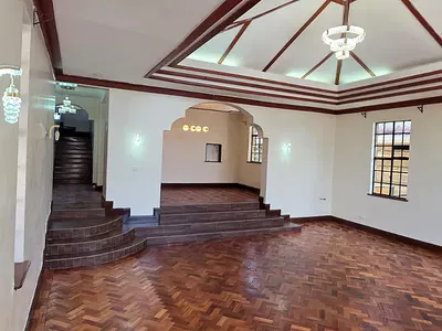 Amazing 5-Bedroom All En-Suite Townhouse with DSQ — Riara Road, Lavington, Nairobi