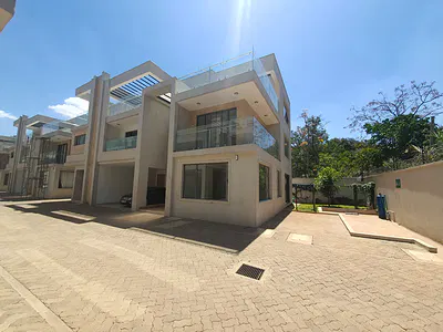 Executive 6 Bedroom Villa — Lavington, Nairobi