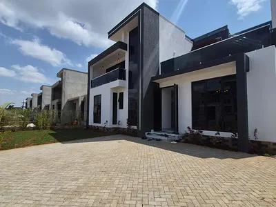 5 Bedroom House with Gym & Swimming Pool — Mugutha Estate, Along Thika Superhighway., Ruiru, Kiambu