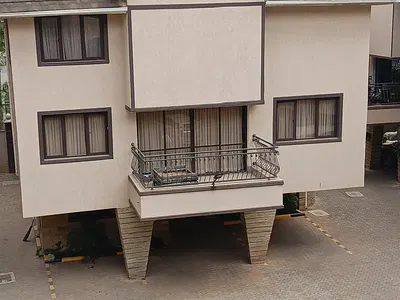 An Elegant Very Spacious 5 Bedrooms All Ensuite Plus Family Room — Muthangari Drive, Lavington, Nairobi