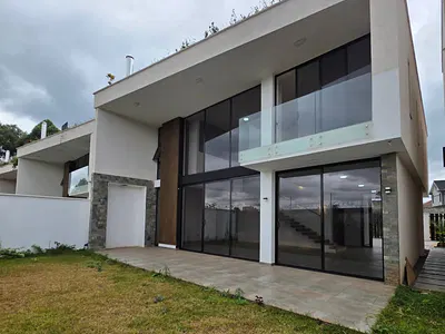 4 Bedroom Detached Bungalow with Rooftop Terrace — Kiambu Road, Runda, Westlands, Nairobi