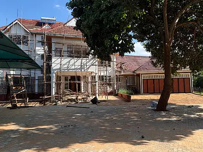 6 Bedroom House with Servant Quarters, 2 Offices and 1 Family Room — Countryside Villas, Muthaiga North, Muthaiga, Nairobi