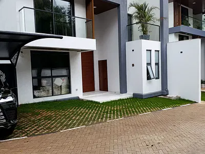 5 Bedroom Ensuite Villa — Apple Cross, Lavington, Nairobi