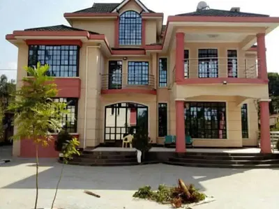 5 Bedroom House — Thome Garden Estate, Mountain View, Nairobi