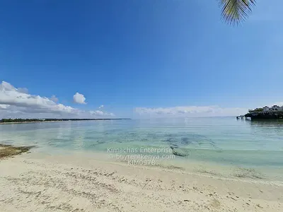 1 Bedroom Beach Side Apartment with a Swimming Pool — 3rd Avenue Nyali, Nyali, Mombasa