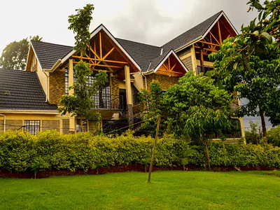 4 Bedroom Fully Furnished House — Rosslyn Riviera Mall, Rosslyn, Westlands, Nairobi
