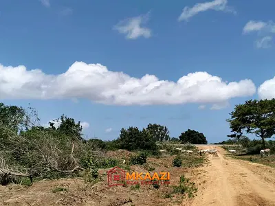 10 Acre Mixed-Use Land — Hindi, Lamu