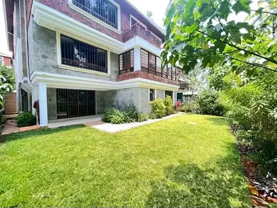5 Bedroom Townhouse — Spring Valley, Nairobi