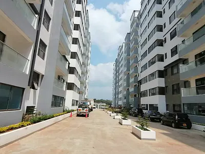 Spacious 3-Bedroom Apartment + DSQ — Hatheru Road, Lavington, Nairobi