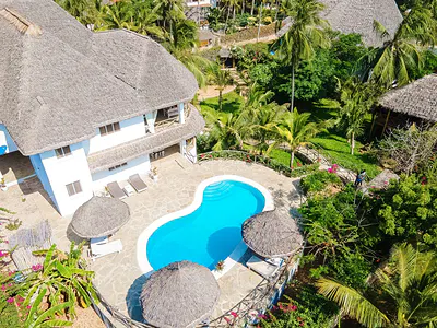 6 Bedrooms Sitting on a Half Acre Plot Walking Distance to the Beach — Watamu, Watamu, Kilifi